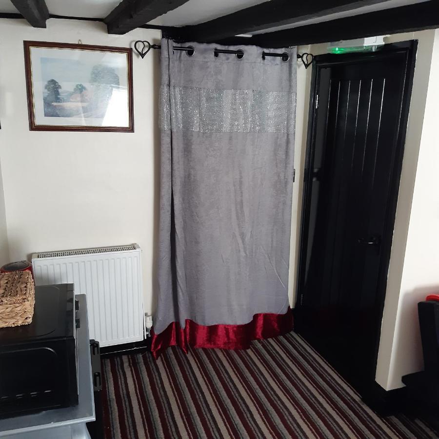 スケッグネスThe Saracens Head Old Loungeアパートメント エクステリア 写真